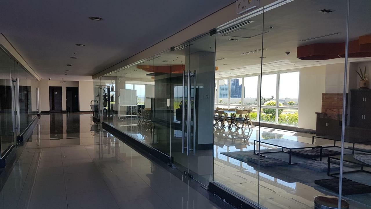 Mactan Newtown Condo With Garden And Ocean View 8Newtown Blvd Lapu-Lapu City Luaran gambar