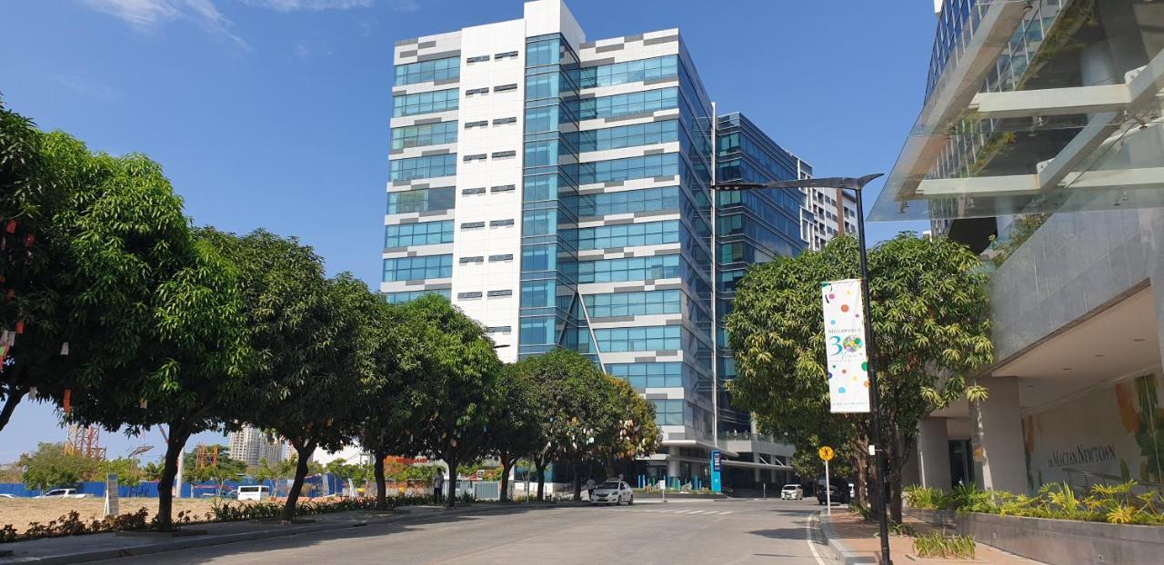 Mactan Newtown Condo With Garden And Ocean View 8Newtown Blvd Lapu-Lapu City Luaran gambar